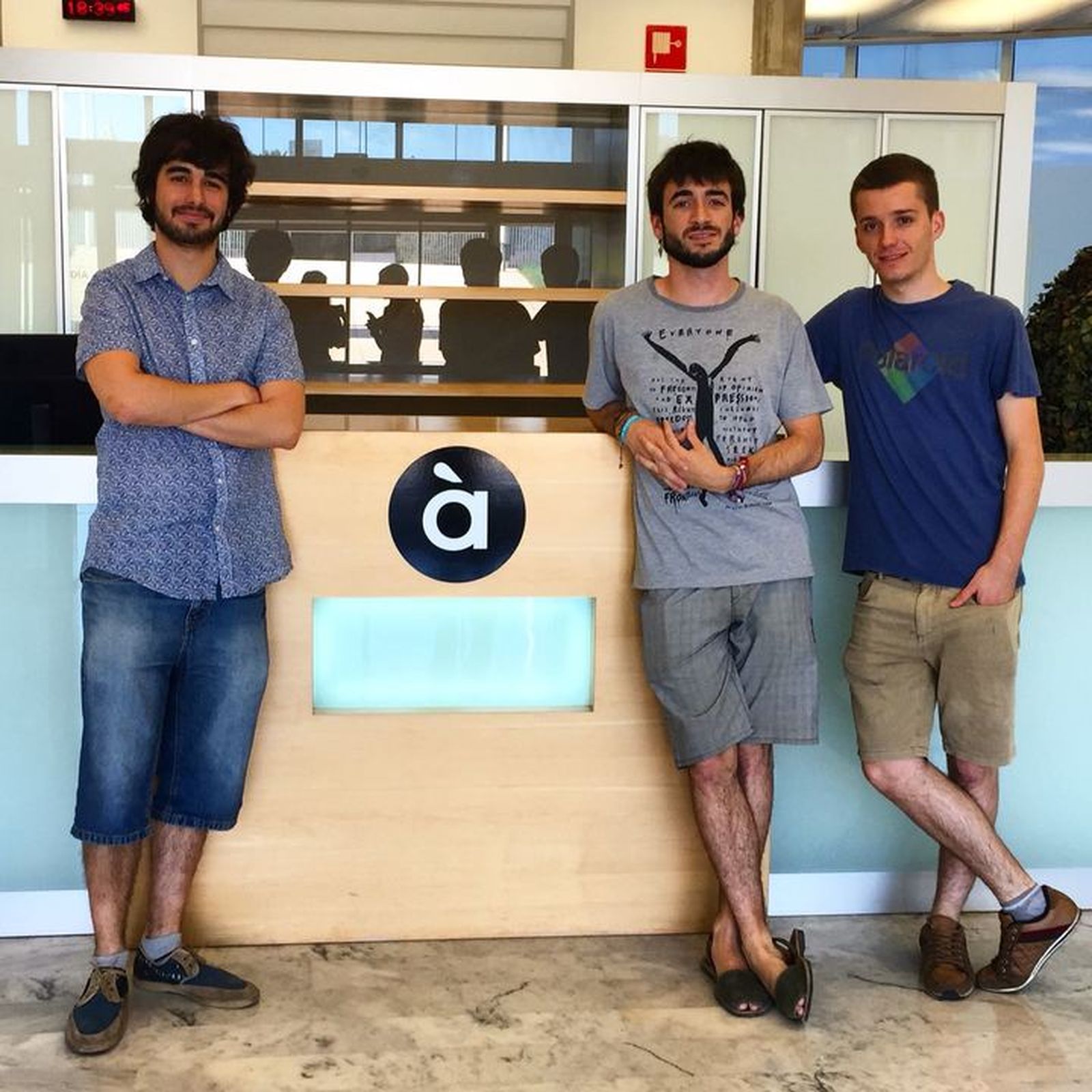 13.06.2018 | La formació de Benimaclet Poetes anònims visita l\'estudi