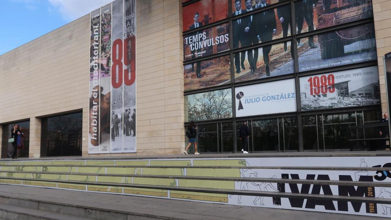 Les il·lustracions de Paco Roca passen de les vinyetes a les parets de l’IVAM