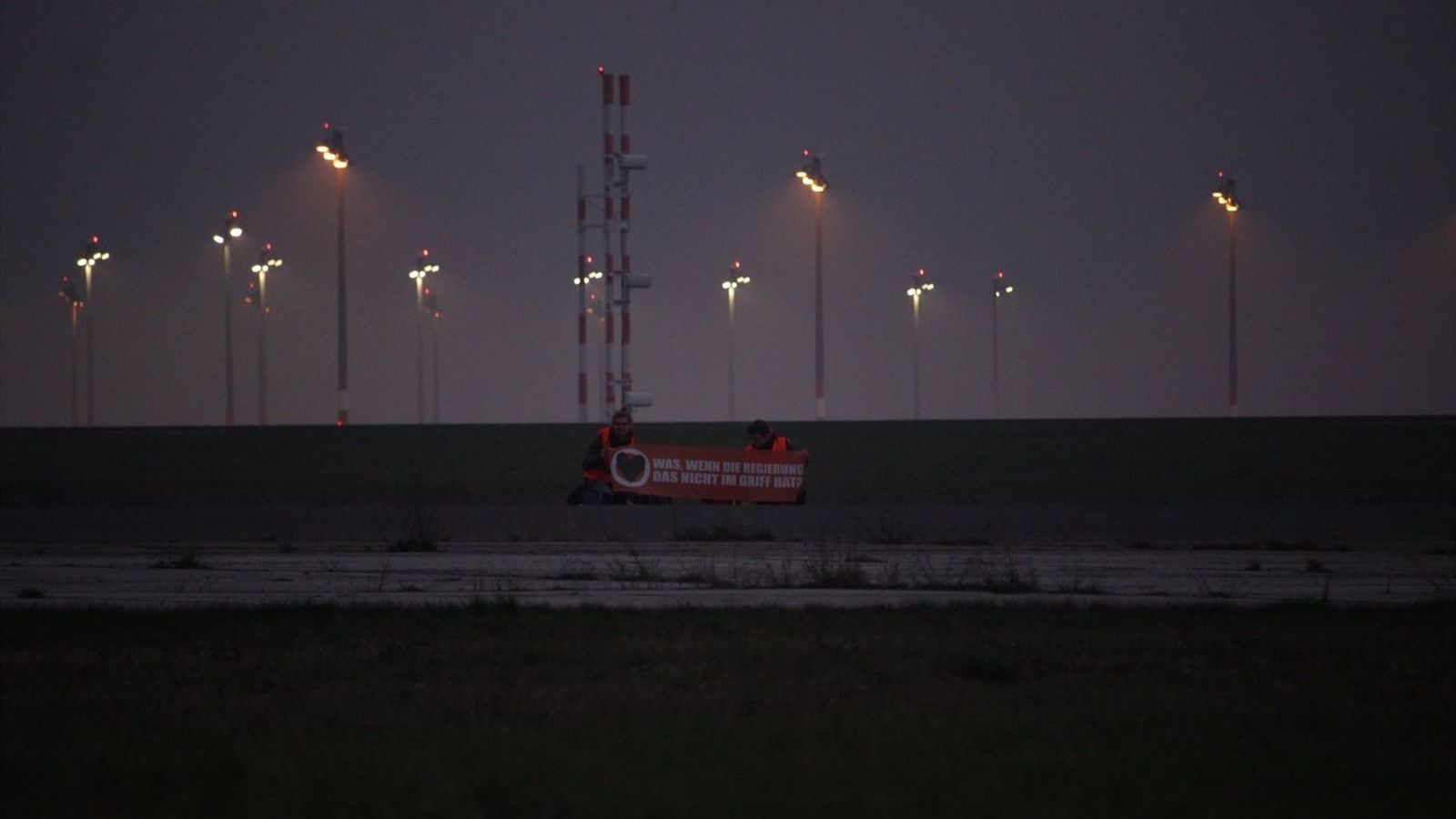 Activistes clima bloquegen aeroport