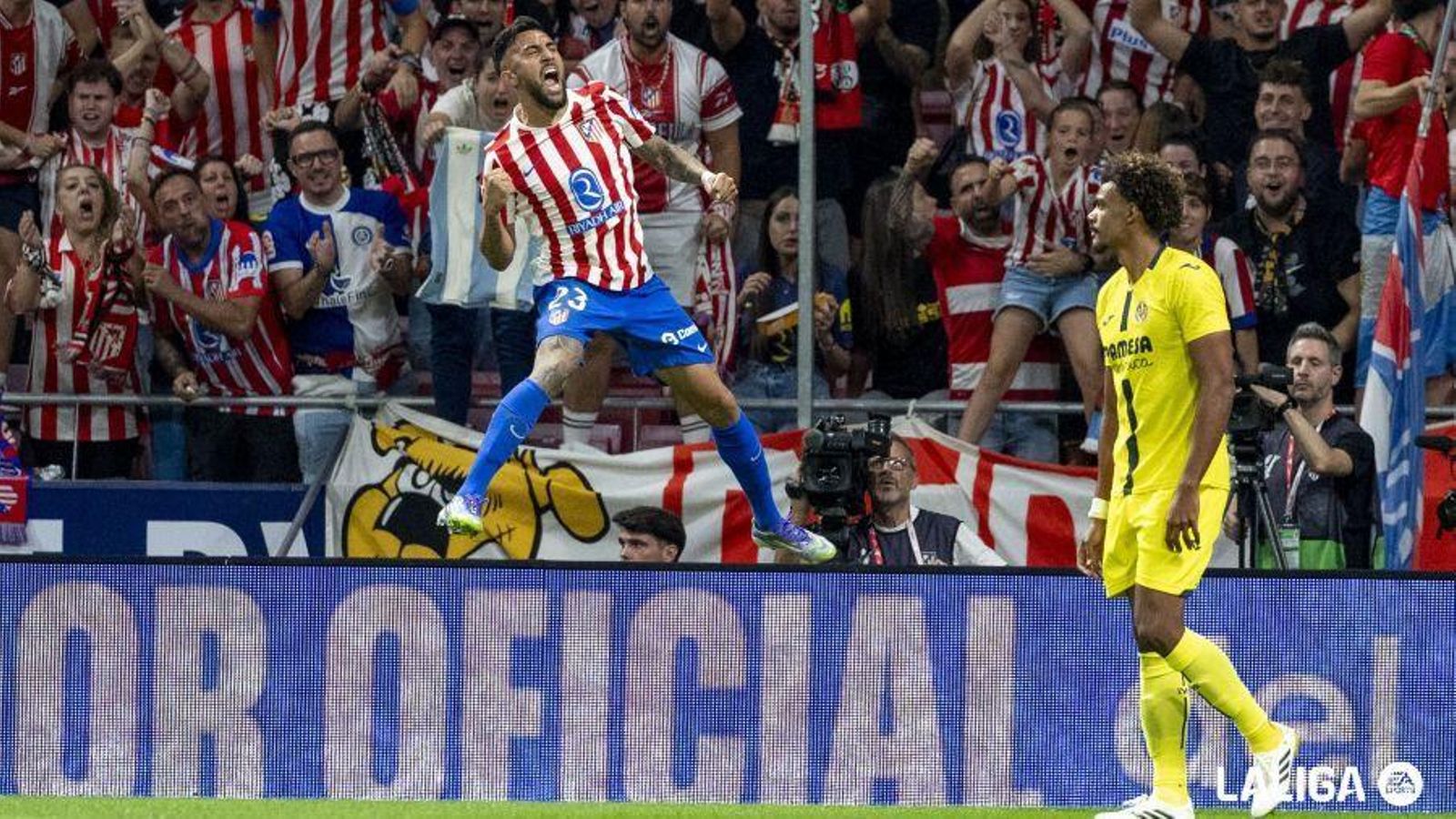 Nico González celebra el segon gol de l'Atleti