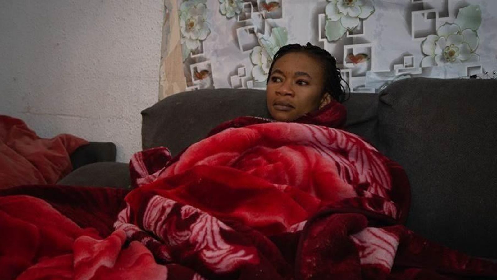 Favour té quatre fills i viu a València sense posar la calefacció a casa