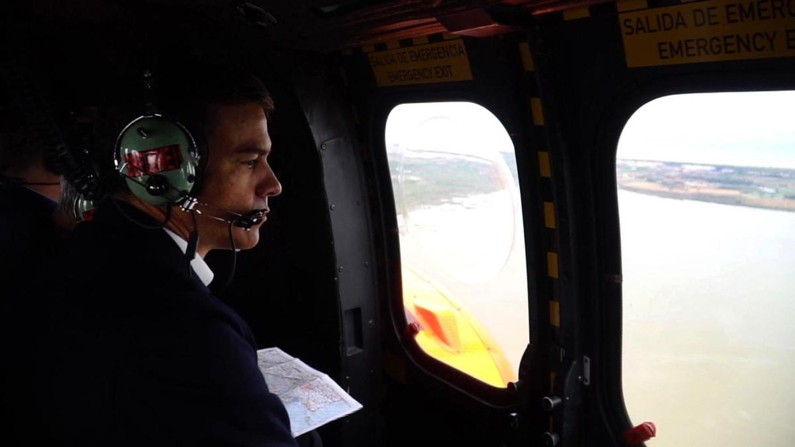 El president del govern espanyol en funcions, Pedro Sánchez, sobrevola la zona afectada per la DANA El president del govern espanyol en funcions, Pedro Sánchez, sobrevola la zona afectada per la DANA