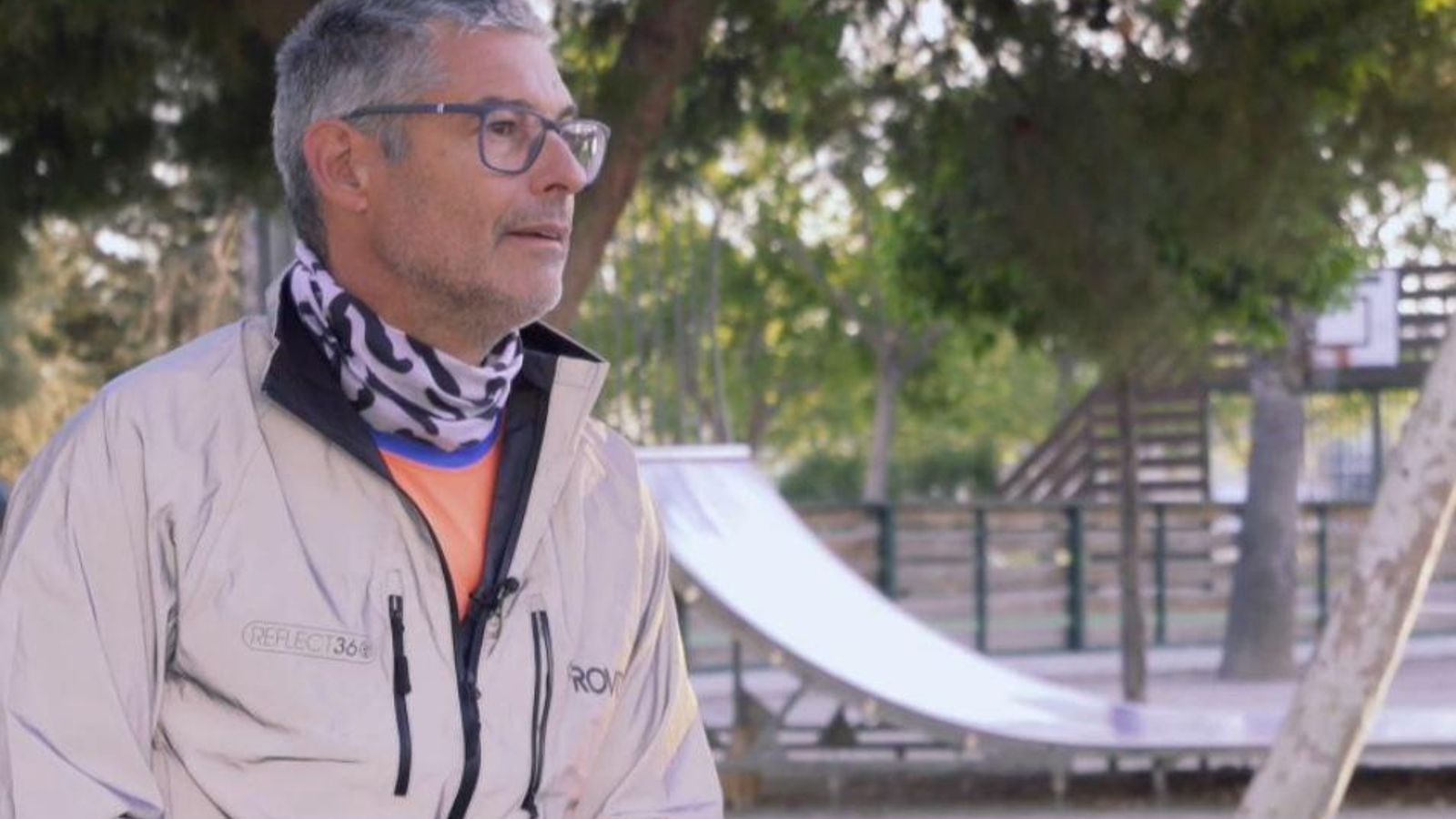 Paco Guillem, l'usuari de bicicleta que ha entrevistat 'Zoom'