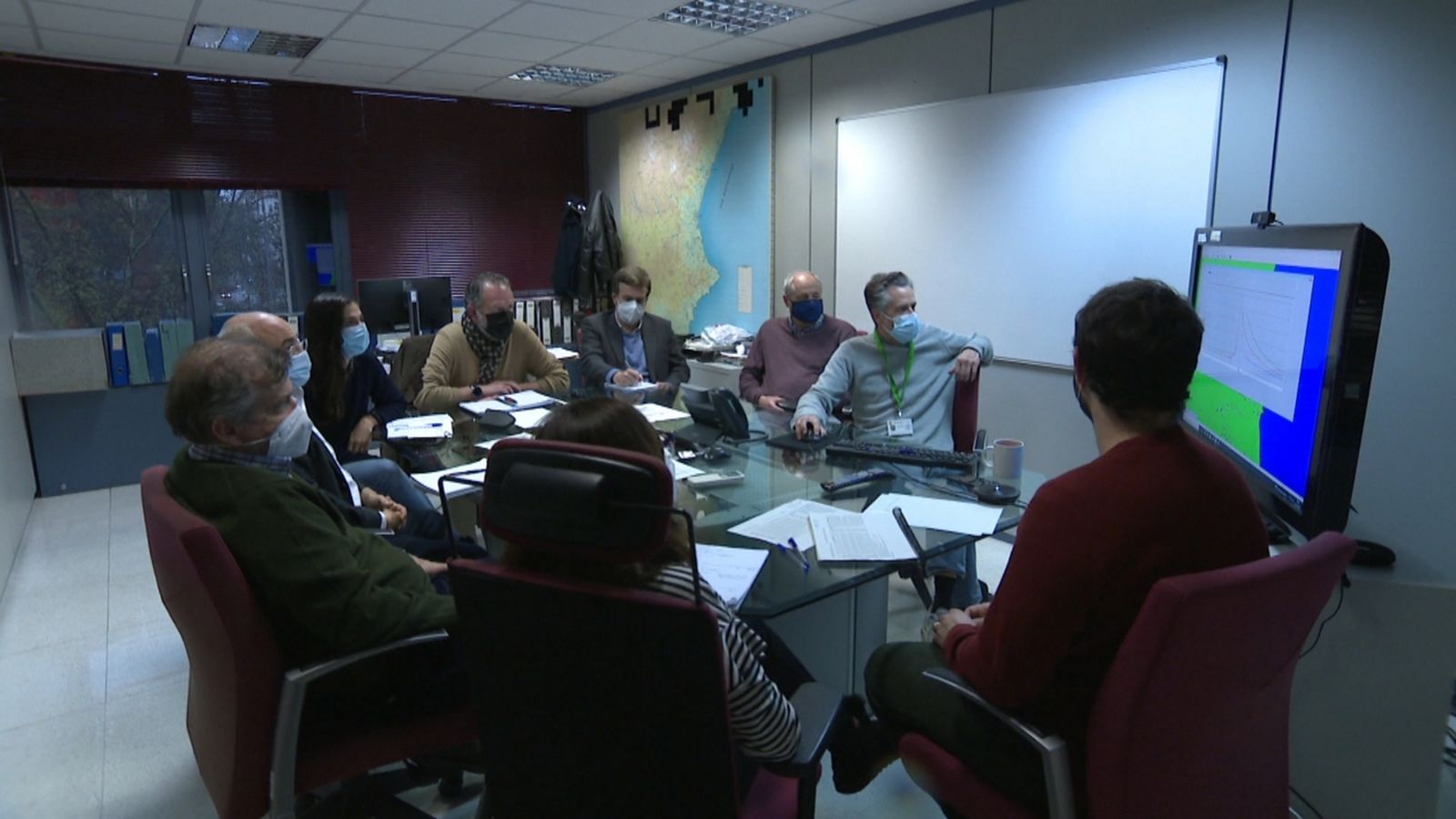 L'equip tècnic de la Confederació Hidrogràfica del Xúquer, en una reunió