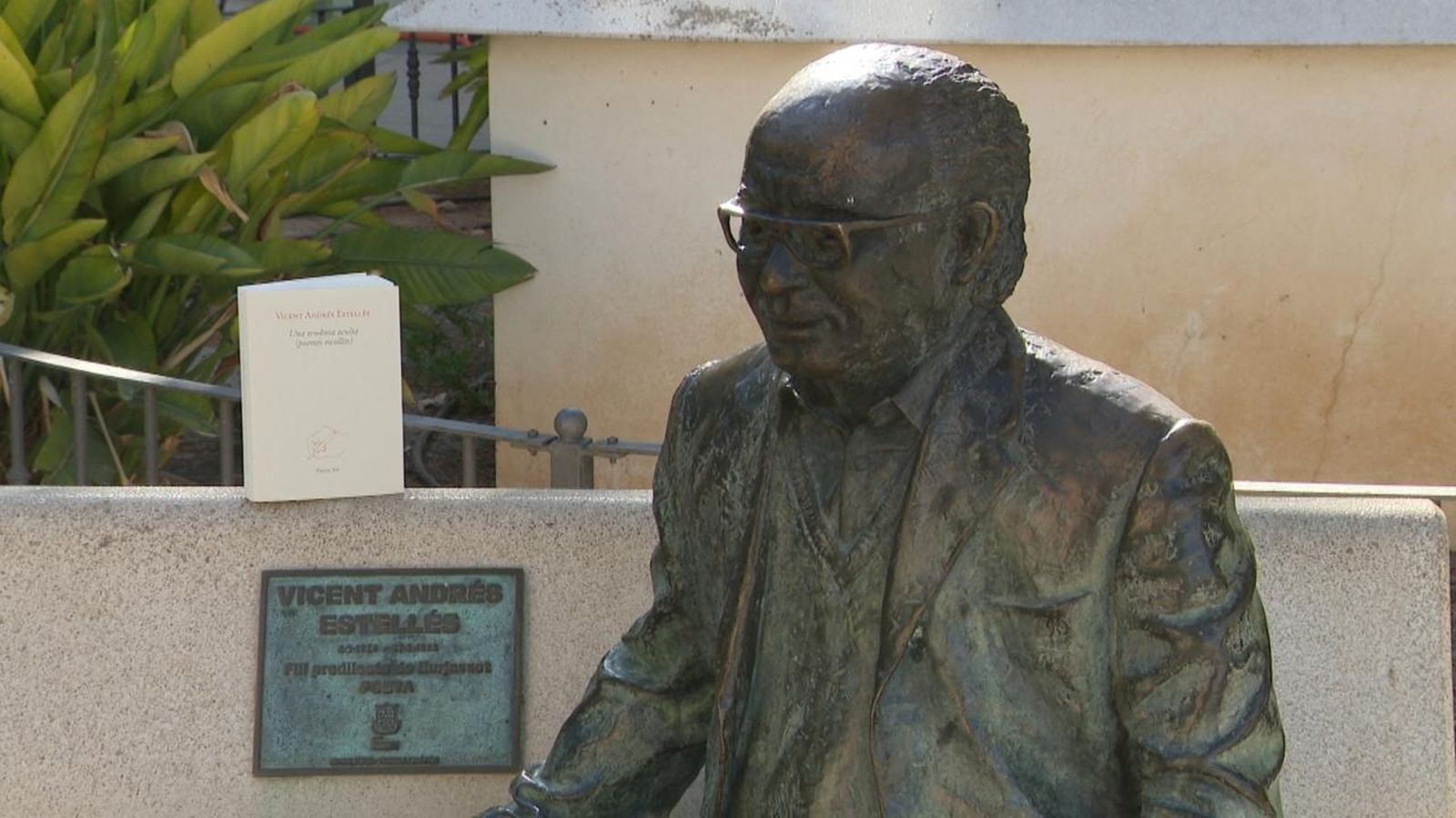 Així és el llibre poemari de Vicent Andrés Estellés