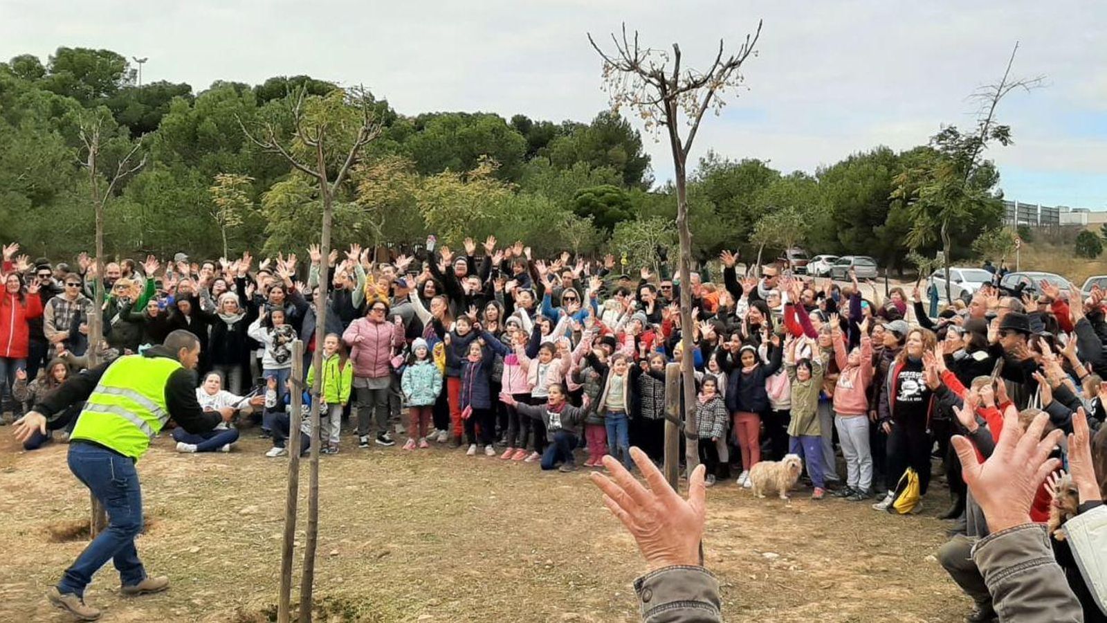 Activitat de plantació de llavors celebrada a Paterna aquest diumenge