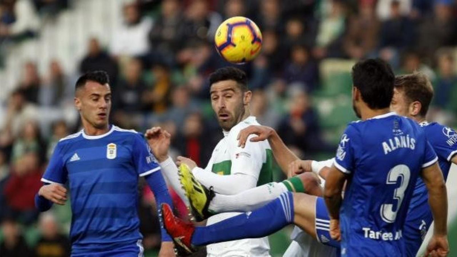 Quan els dos equips donaven l'empat per bo, un penal innocent d'Alfred Planas ha sentenciat els de Pacheta, que havien igualat gràcies a un gol de Nino. El primer gol dels asturians ha sigut en clar fora de joc.