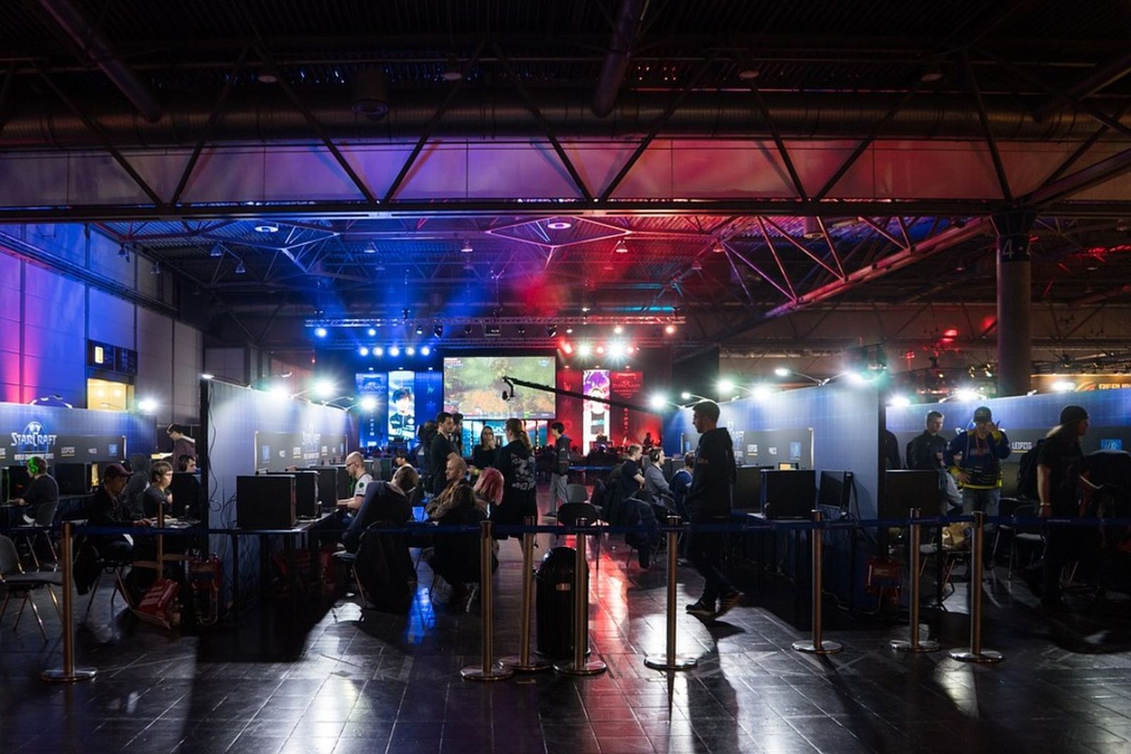 16.07.2018 | Xarxes | Els equips professionals d\'eSports