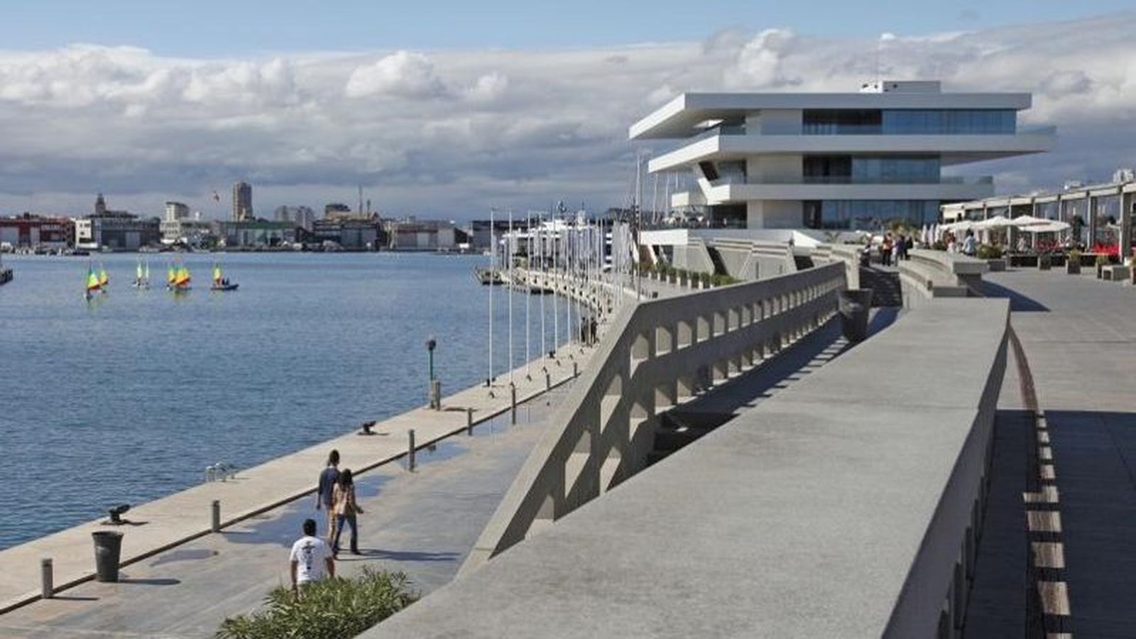 El mur de la Marina de València on hi ha hagut dos accients, un d'ells mortal, en els últims dos mesos