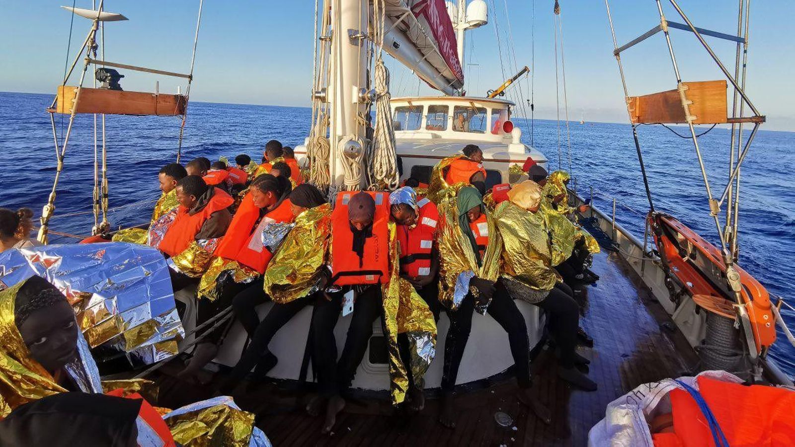 L'Open Arms rescata 60 persones al Mediterrani