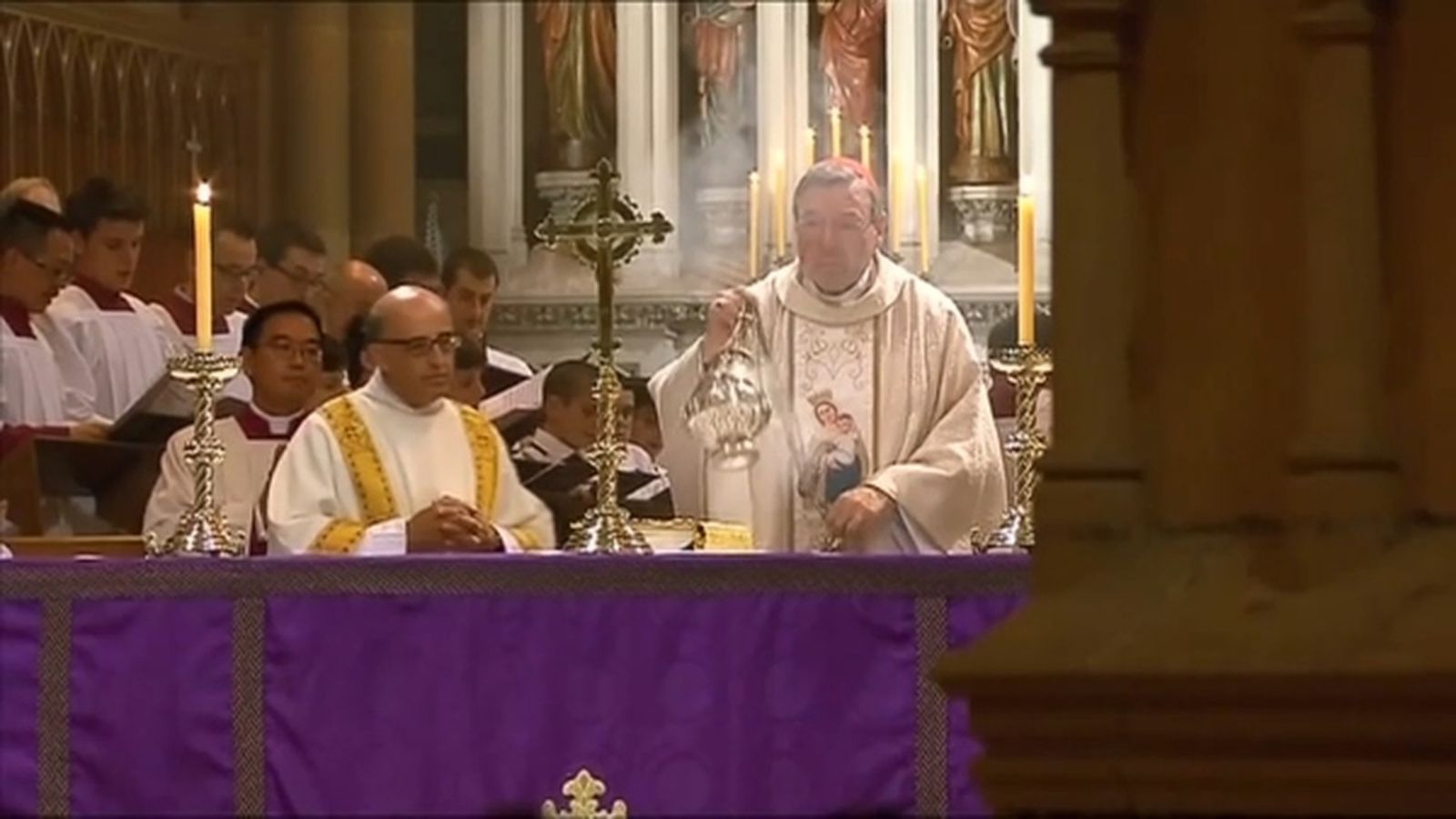 L\'Església catòlica australiana rebutja denunciar confessions d\'abusos sexuals a menors