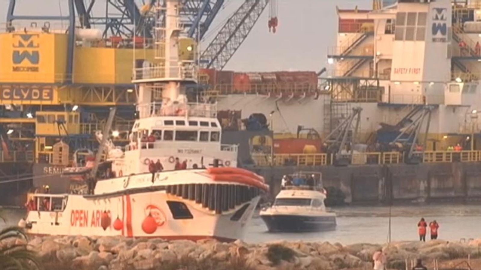 El buc de l'ONG Open Arms està atracat al port de Barcelona El buc de l'ONG Open Arms està atracat al port de Barcelona