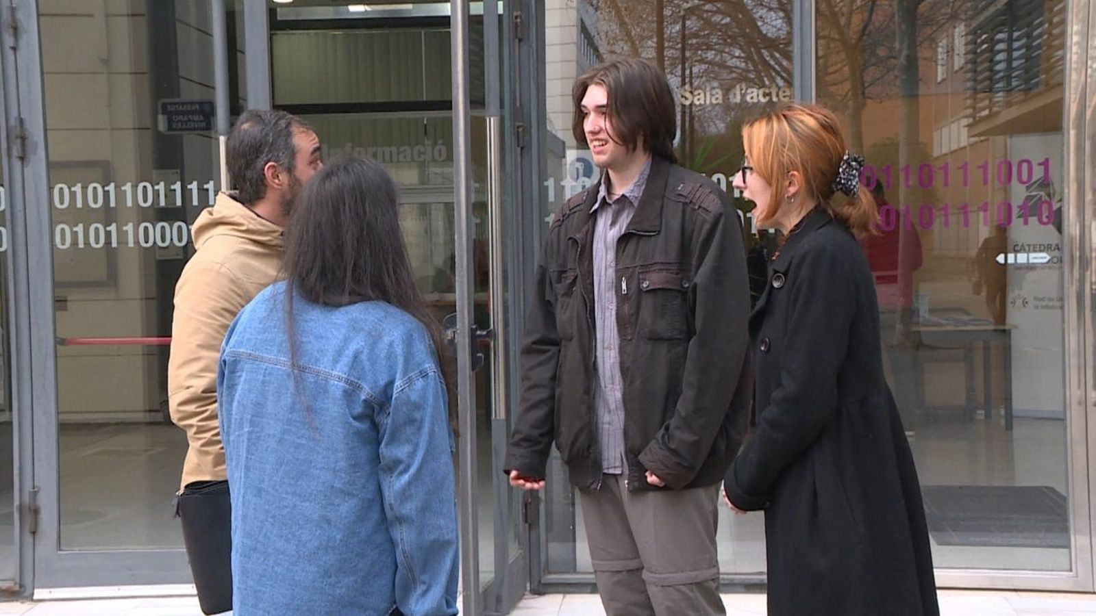 Un grup de joves extutelats que cursen una carrera universitària