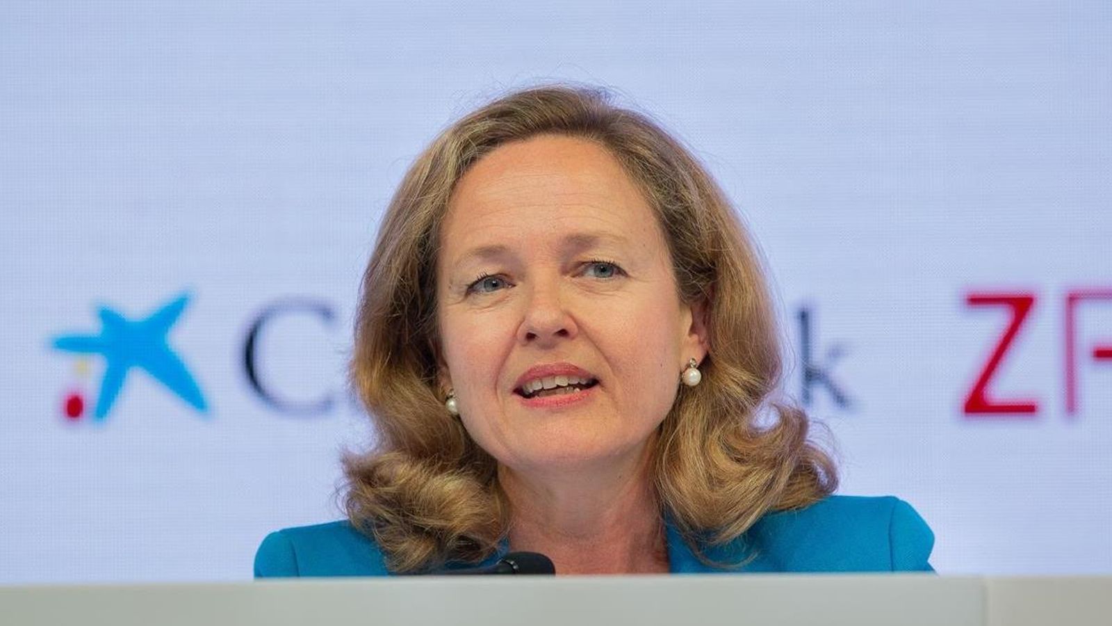 La ministra Nadia Calviño, una de les favorites a dirigir l’FMI