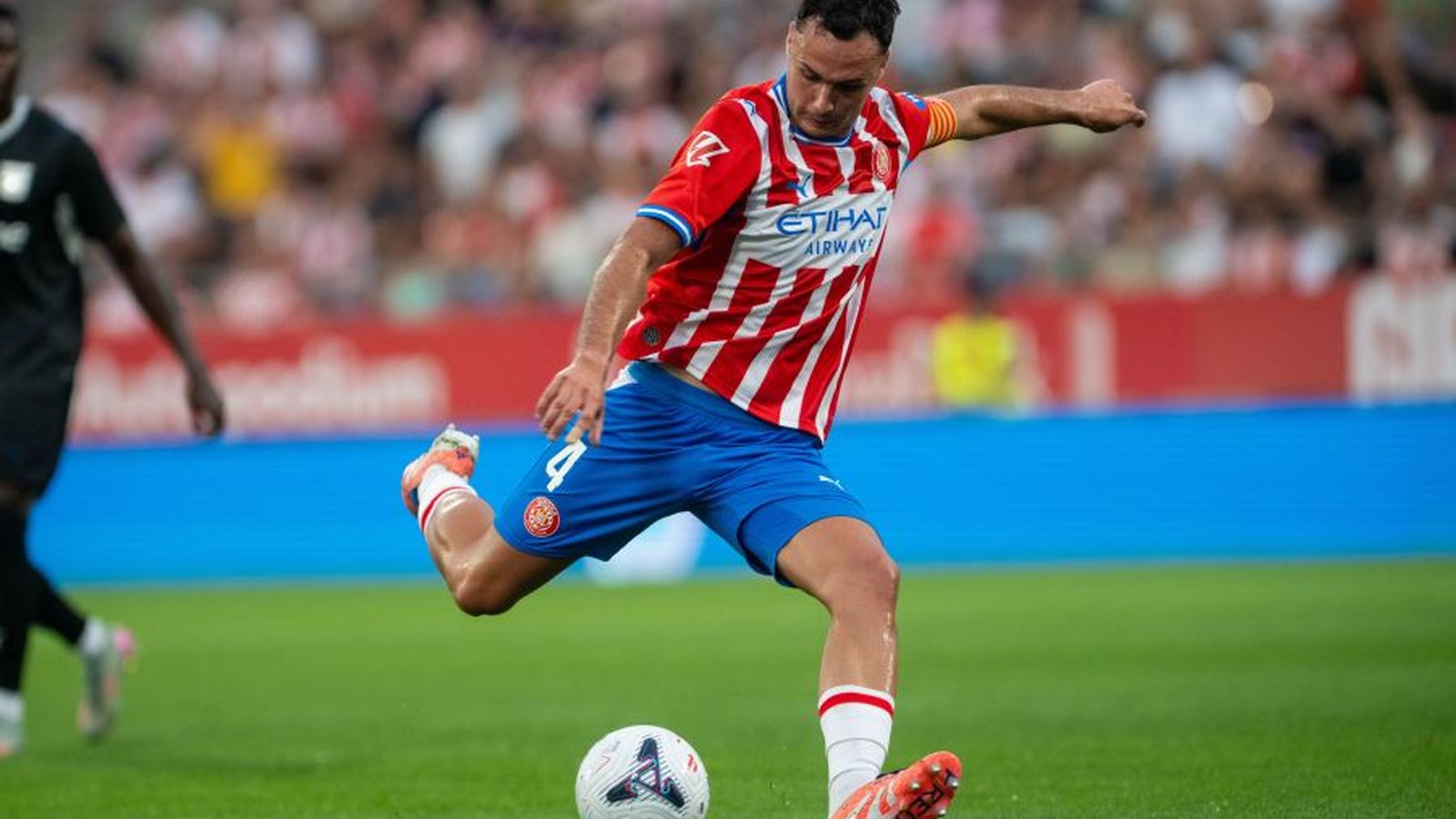 Arnau Martínez ha disputat els dos primers partits de Segona Divisió sent el capità del Girona