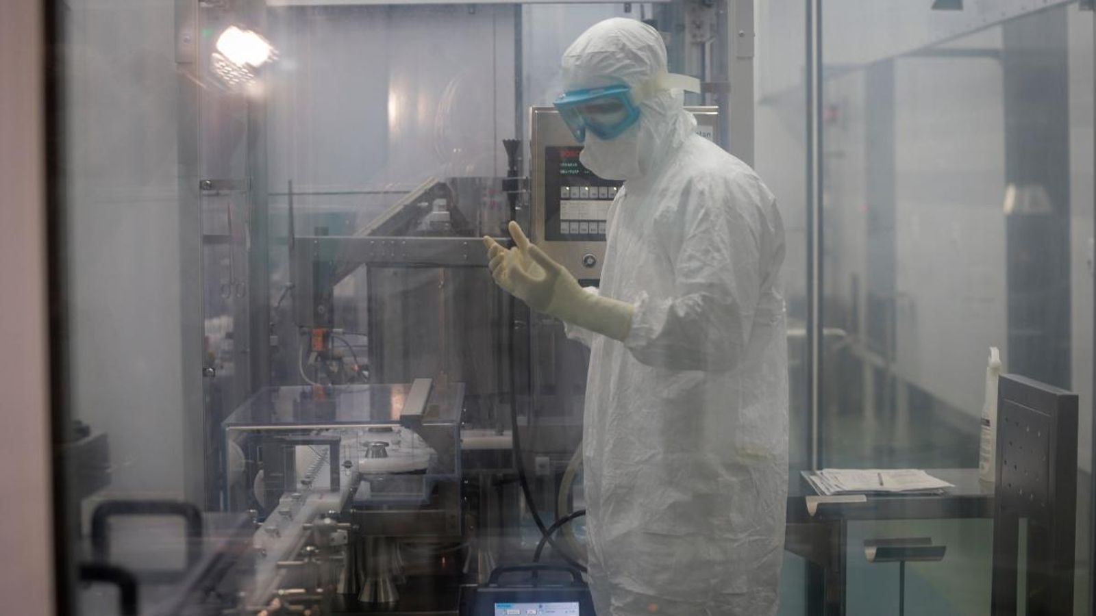 Un sanitari al laboratori de la Universitat de Florida