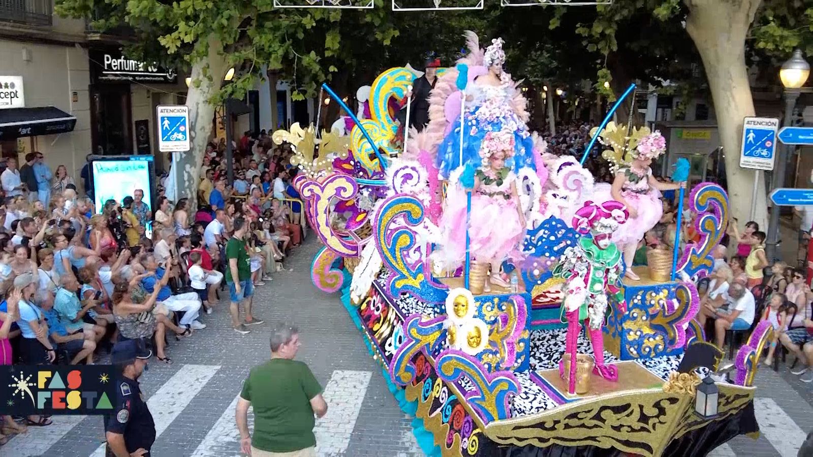 25.07.2023 | La desfilada de carrosses de Dénia