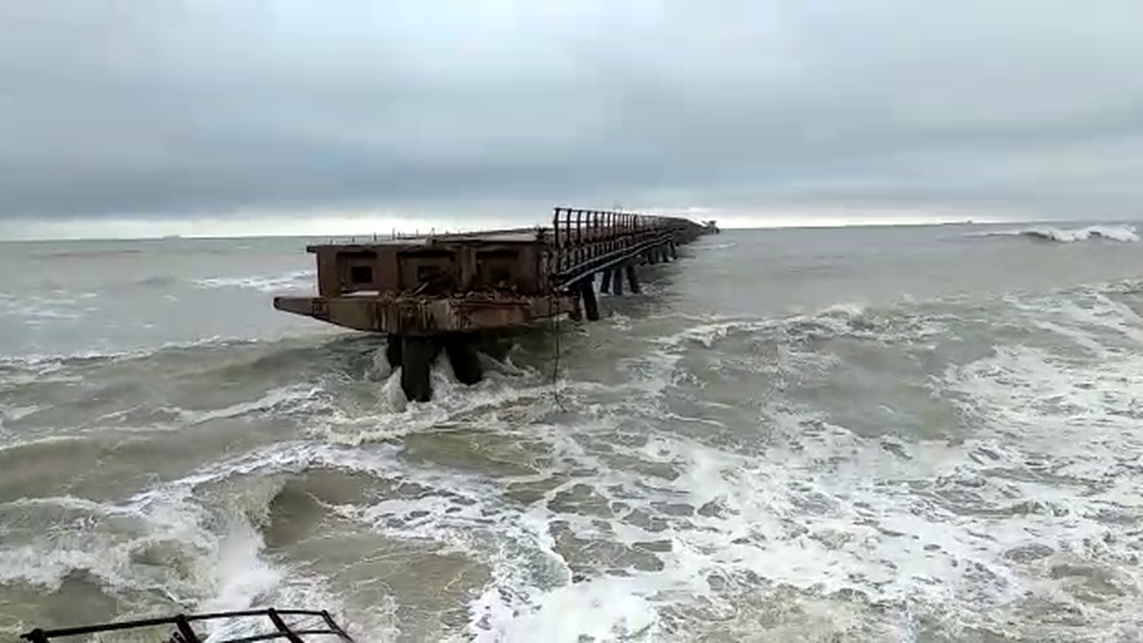 Imatge d'arxiu del pantalà del port de Sagunt