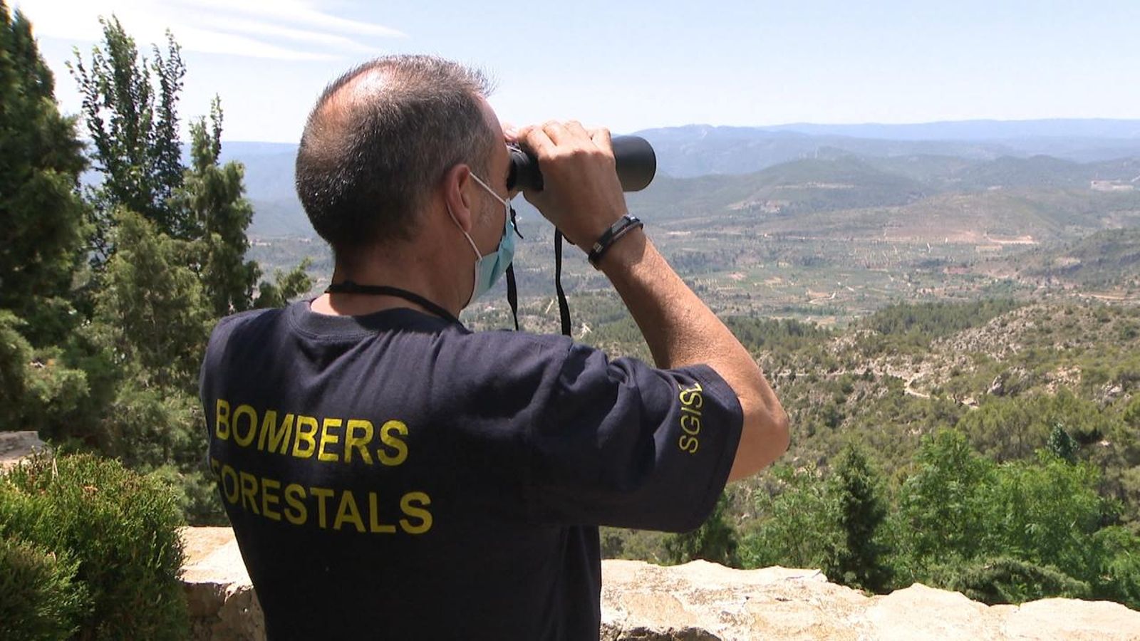 Com treballen els bombers en dies d'alerta per calor?