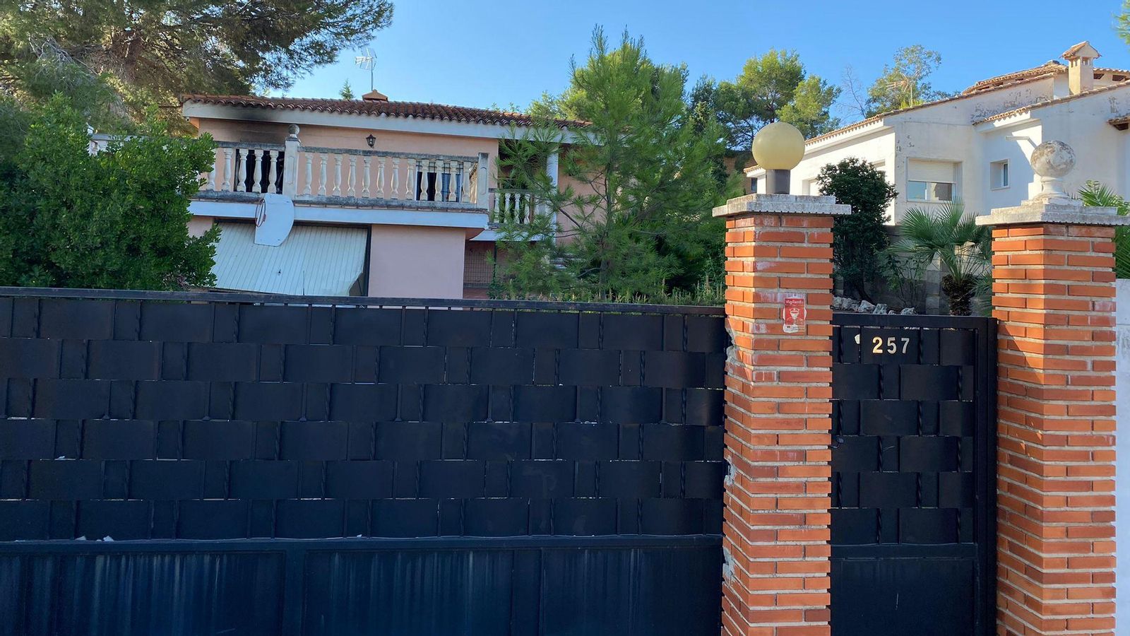 Vivenda de la urbanització Sant Cristòfol d'Alberic que es va votar foc aquest dilluns