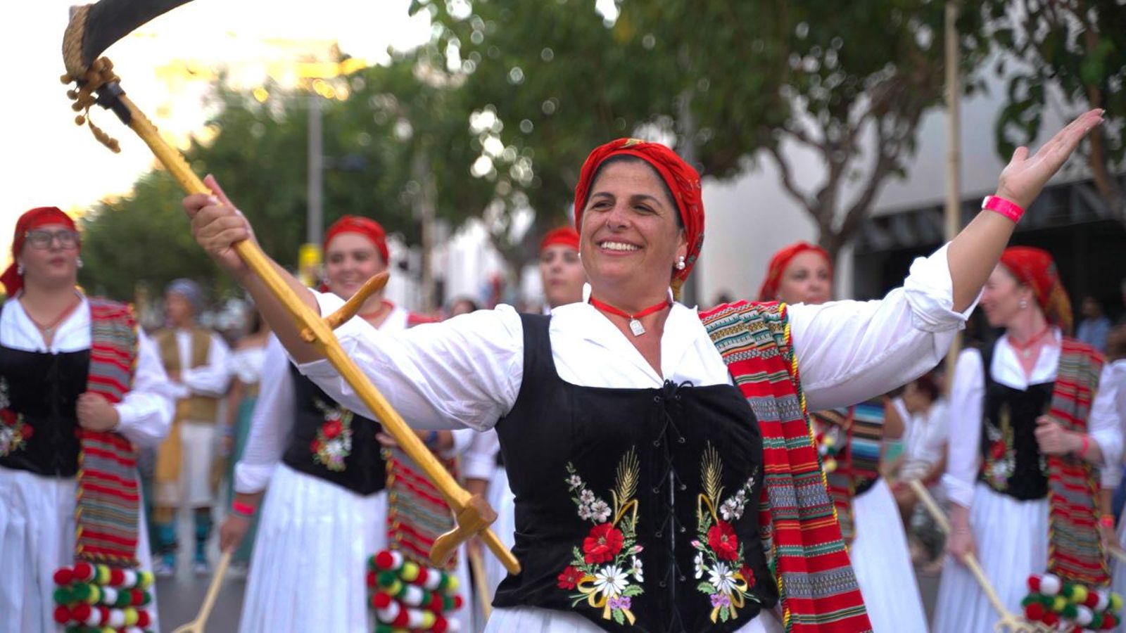 Mutxamel ha viscut el dia gran dels Moros i Cristians en honor de la Mare de Déu de Loreto i 'Terra de festes' no s'ha perdut cap detall