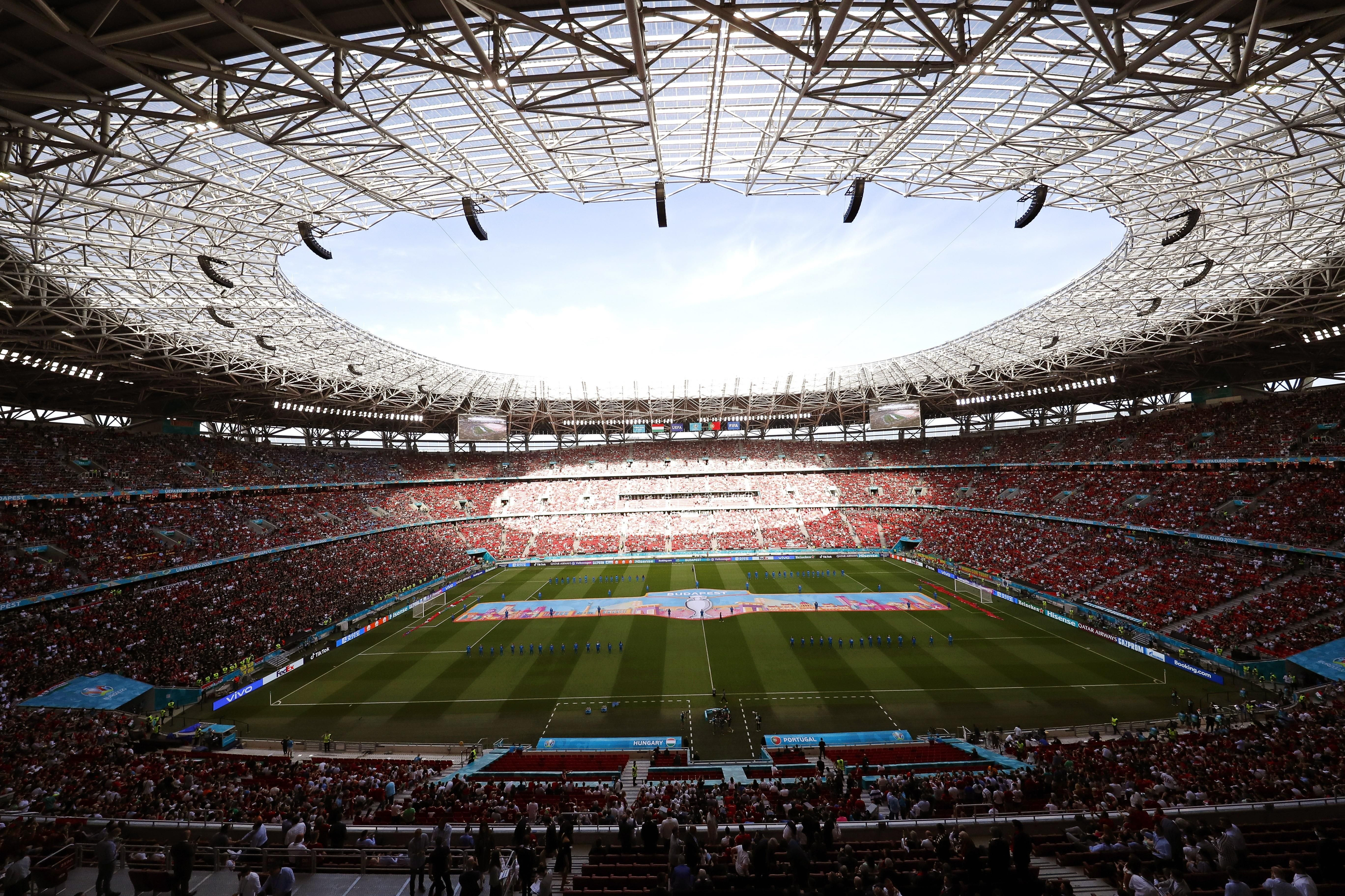 El Puskas Arena, completament ple per a presenciar el partit entre Hongria i Portugal El Puskas Arena completament ple per presenciar el partit entre Hongria i Portugal