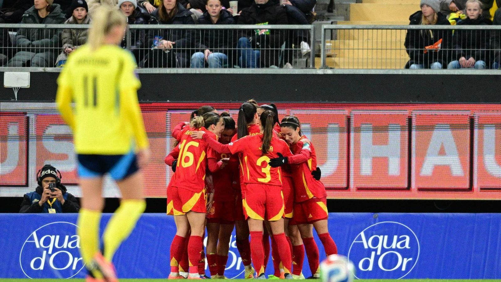 Les jugadores espanyoles celebren el gol de la victòria