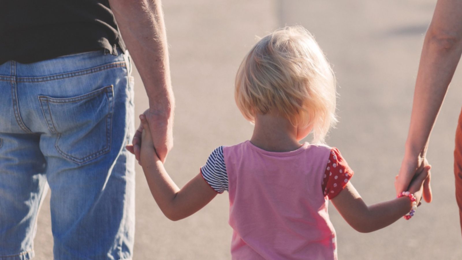 El permís de paternitat s\'amplia a dotze setmanes