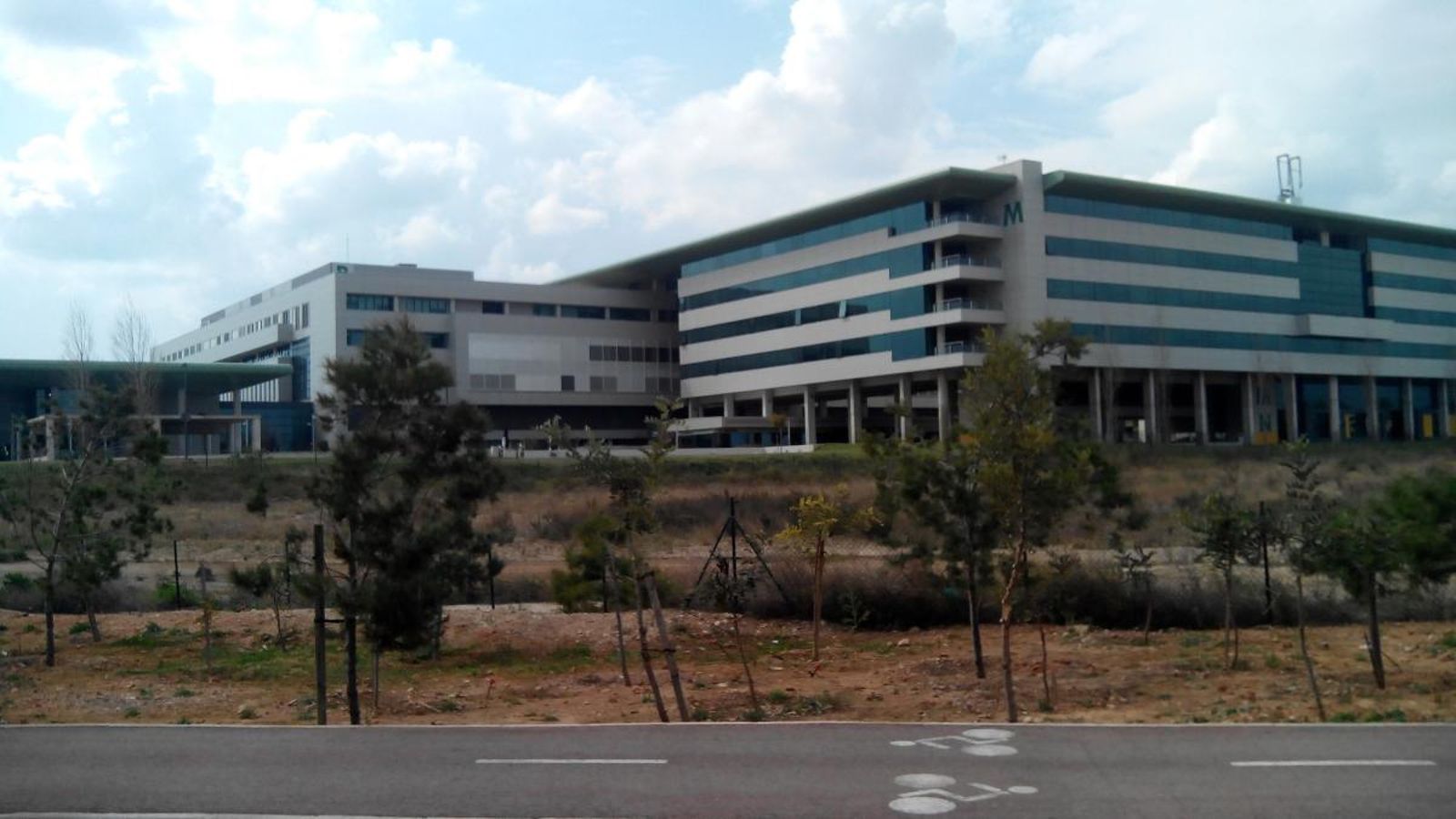 Centre hospitalari on ha ingressat la dona.