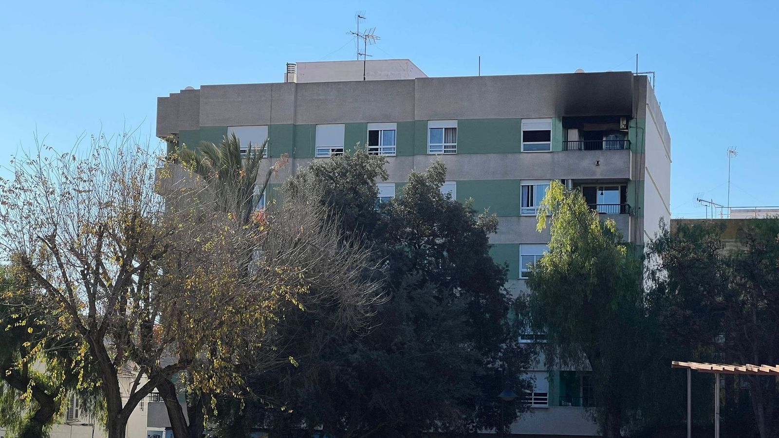 Estat en què ha quedat l'edifici sinistrat a Montcada