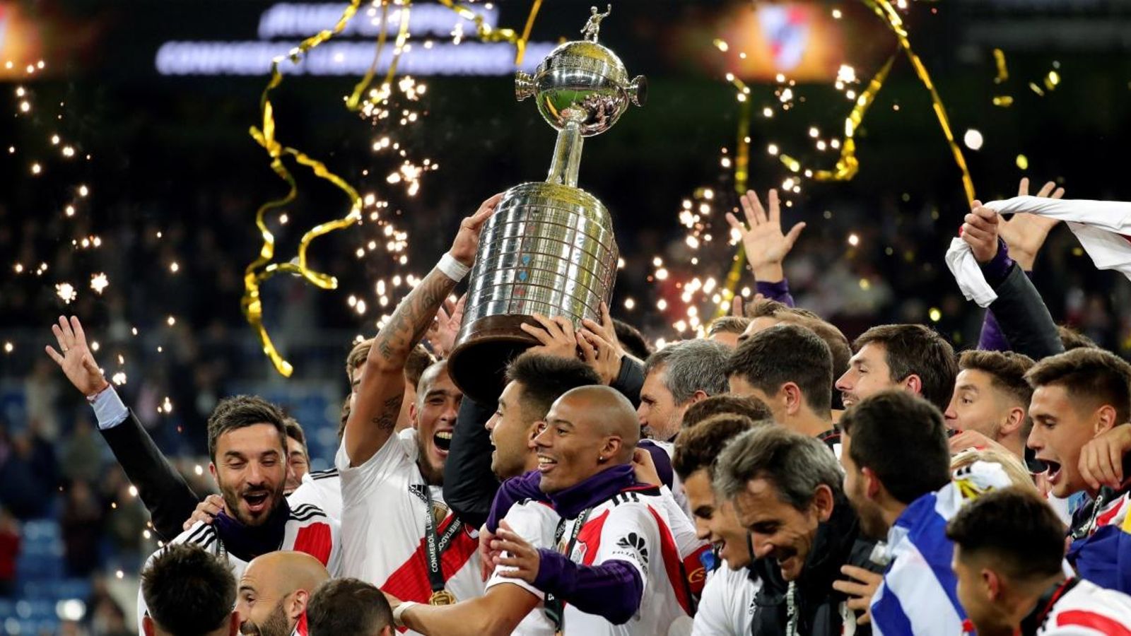 Els jugadors de River Plate celebren la victòria