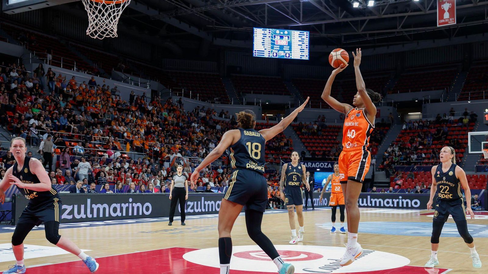 Kayla Alexander, en una acció del duel