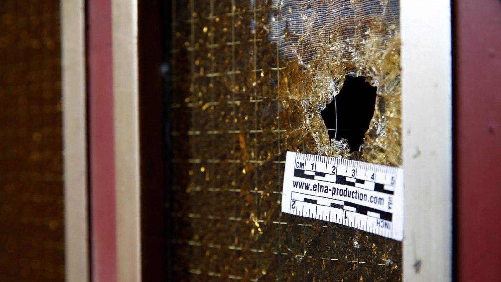 Impacte de bala en les proximitats del magatzem on va ser abatut el jihadista Chérif Chekatt