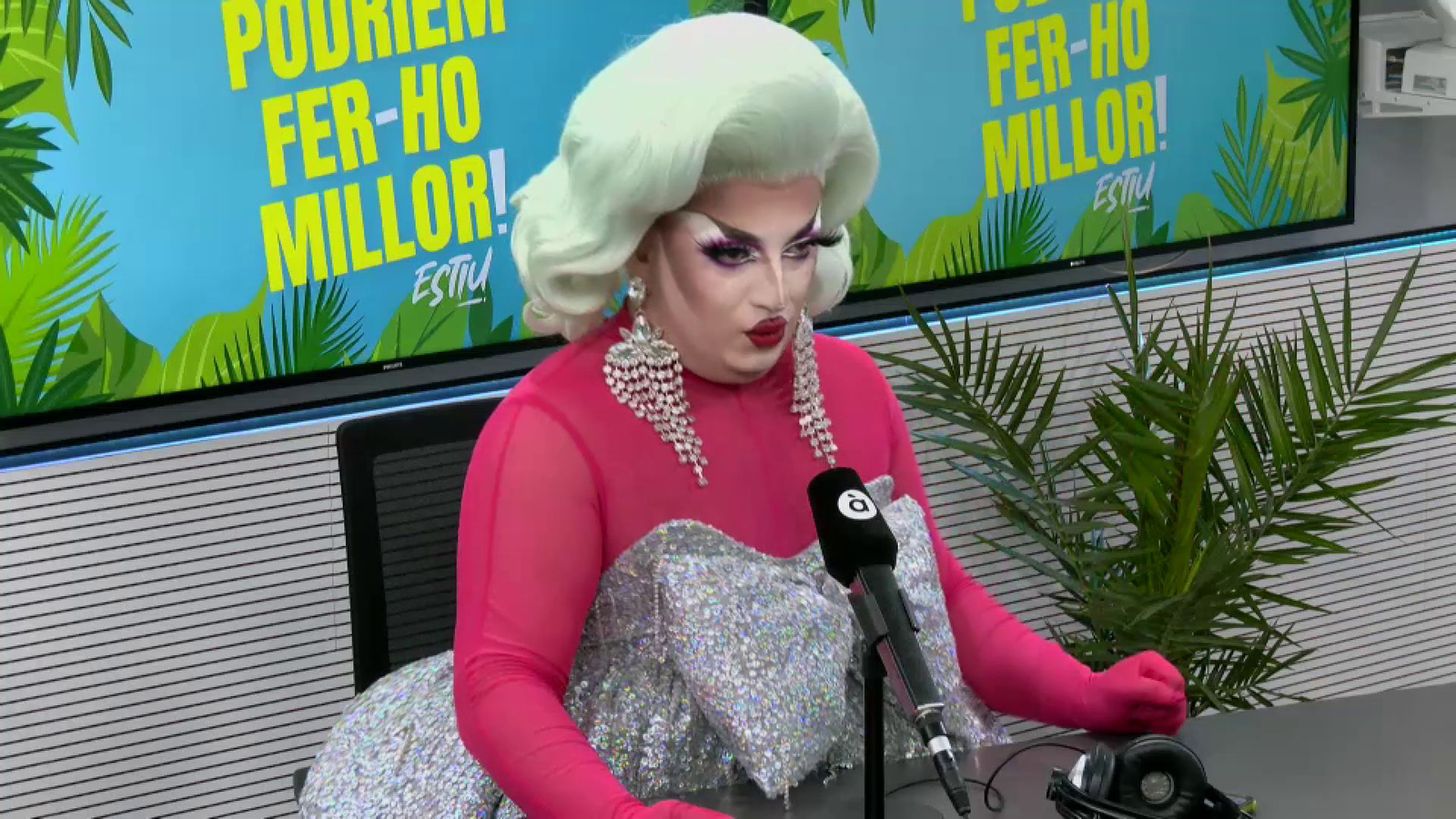 Choriza May durant la seua entrevista