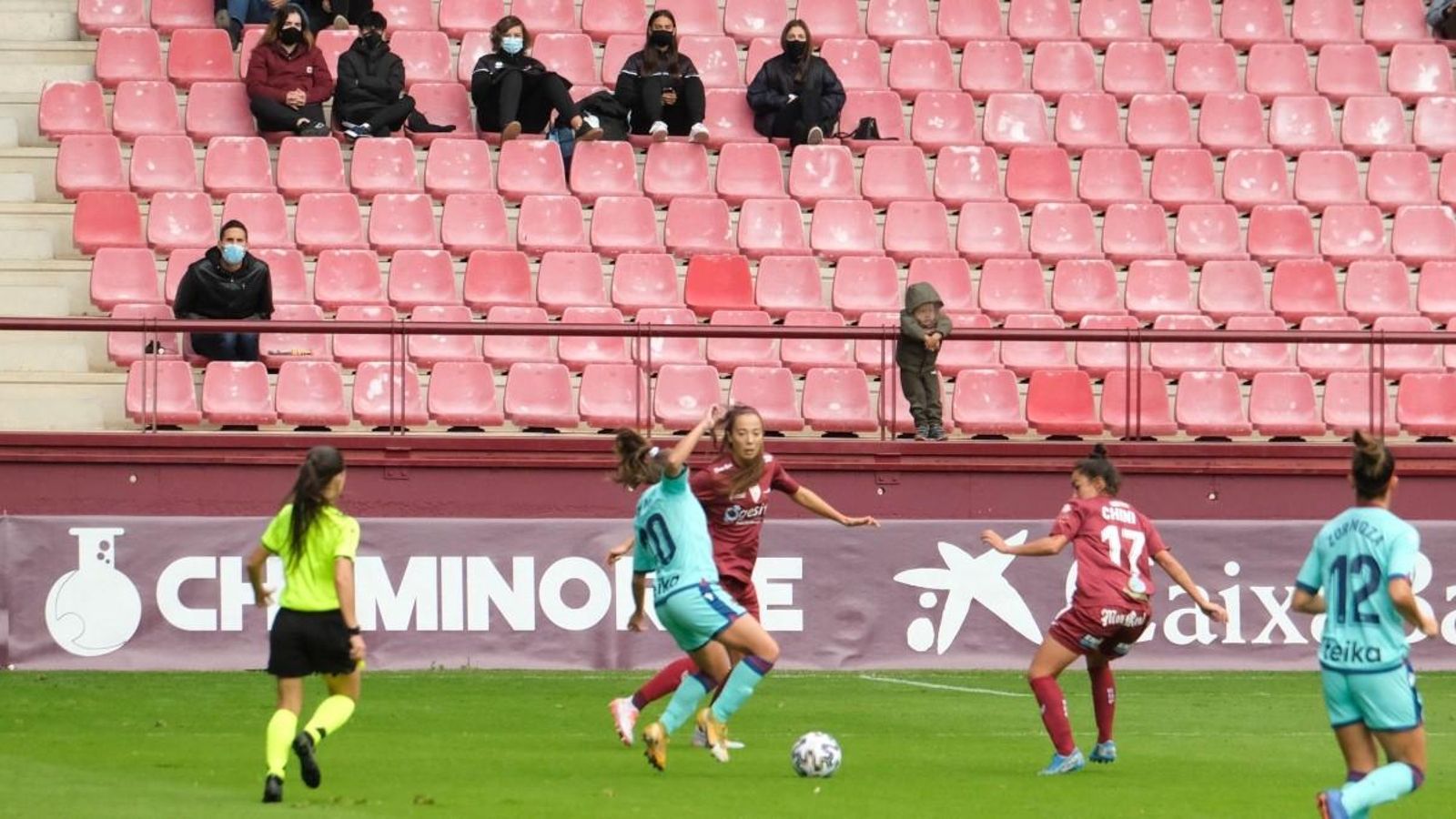 Les de María Pry van remuntar en el primer partit de Lliga, a Logronyo