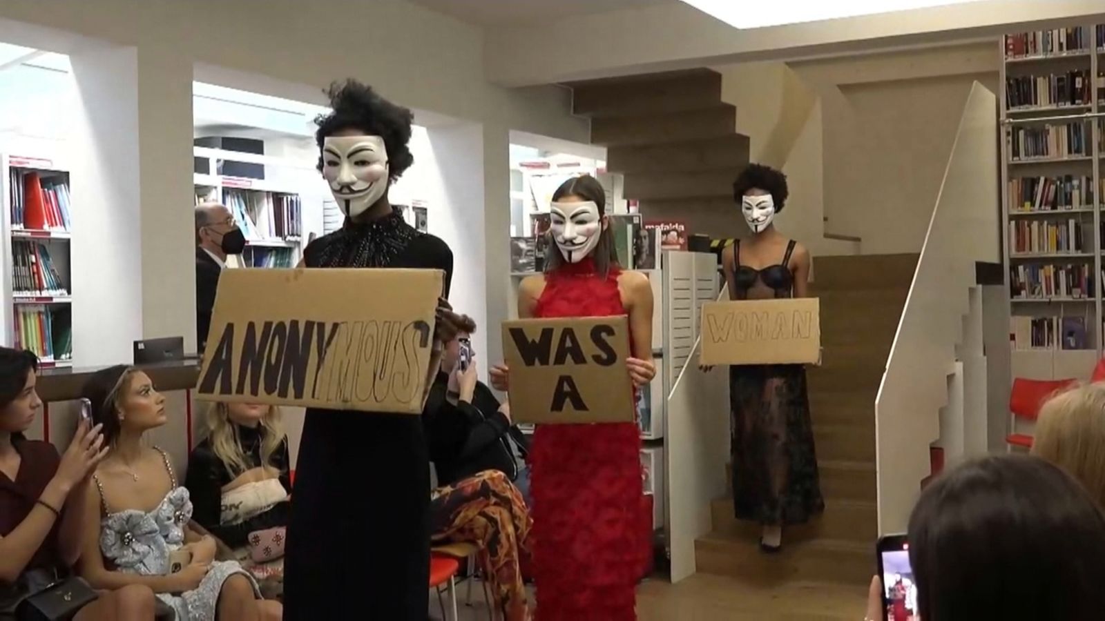 La marca del valencià Javier Aparici, a l'Institut Cervantes de Londres