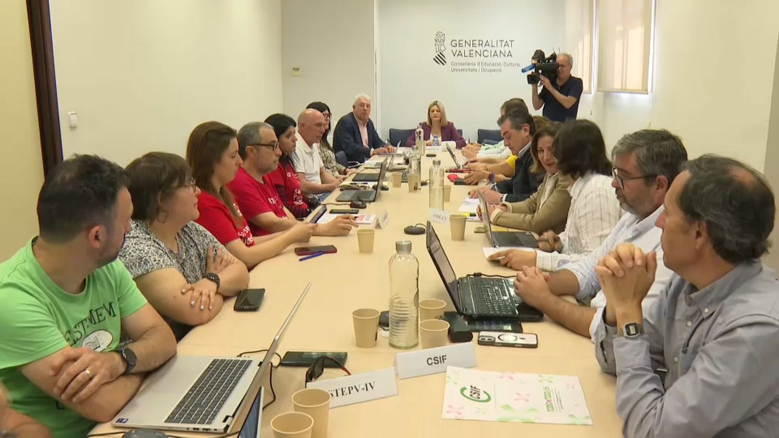 Reunió de la mesa sectorial d'Educació, este dijous