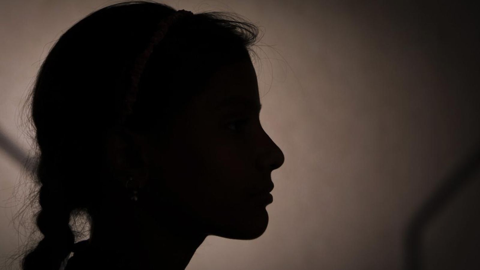 La Fiscalia de València demana un tutor legal per a una xiqueta que va patir abusos del seu avi