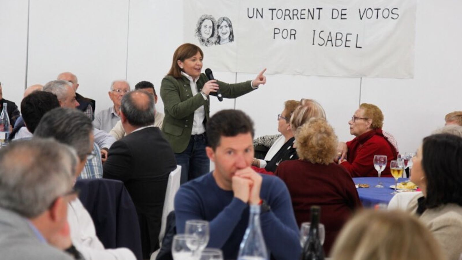 La candidata a la Generalitat del PPCV presenta les candidatures municipals de l'Horta i del Camp de Morvedre en un acte a Torrent