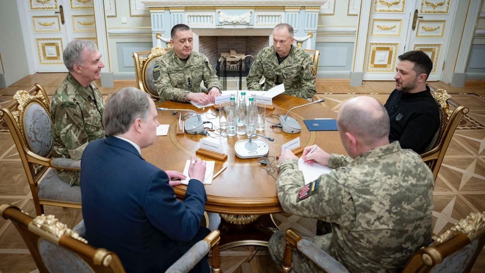 Reunió de Zelenski amb la delegació britànica encapçalada pel cap de l'Estat Major de la Defensa, l'almirall Anthony Radakin