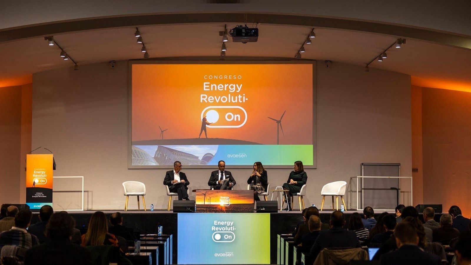 Taula redona sobre revolució energètica en el congrés d'Avaesen