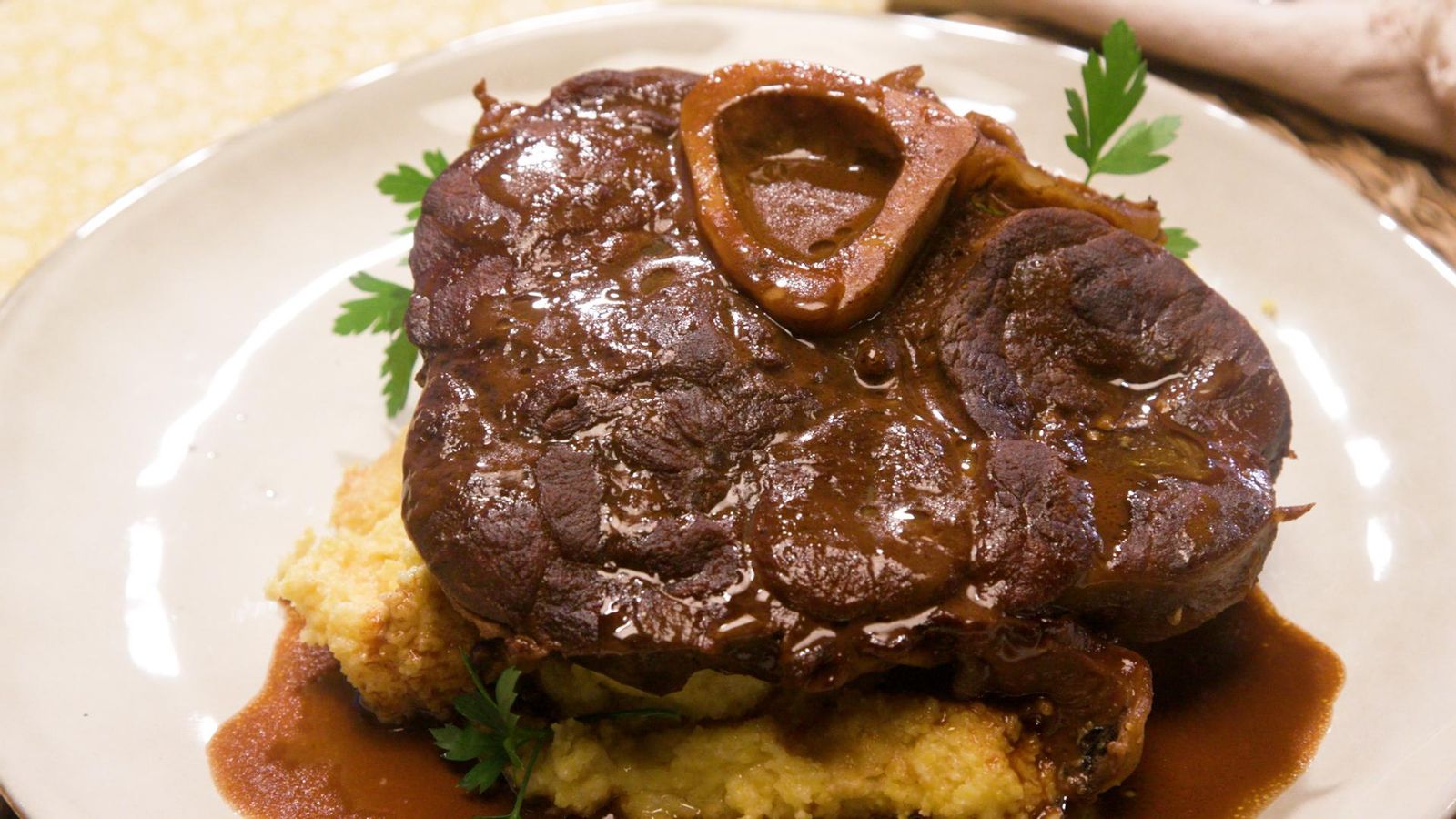 Ossobuco al vi, xocolate i polenta