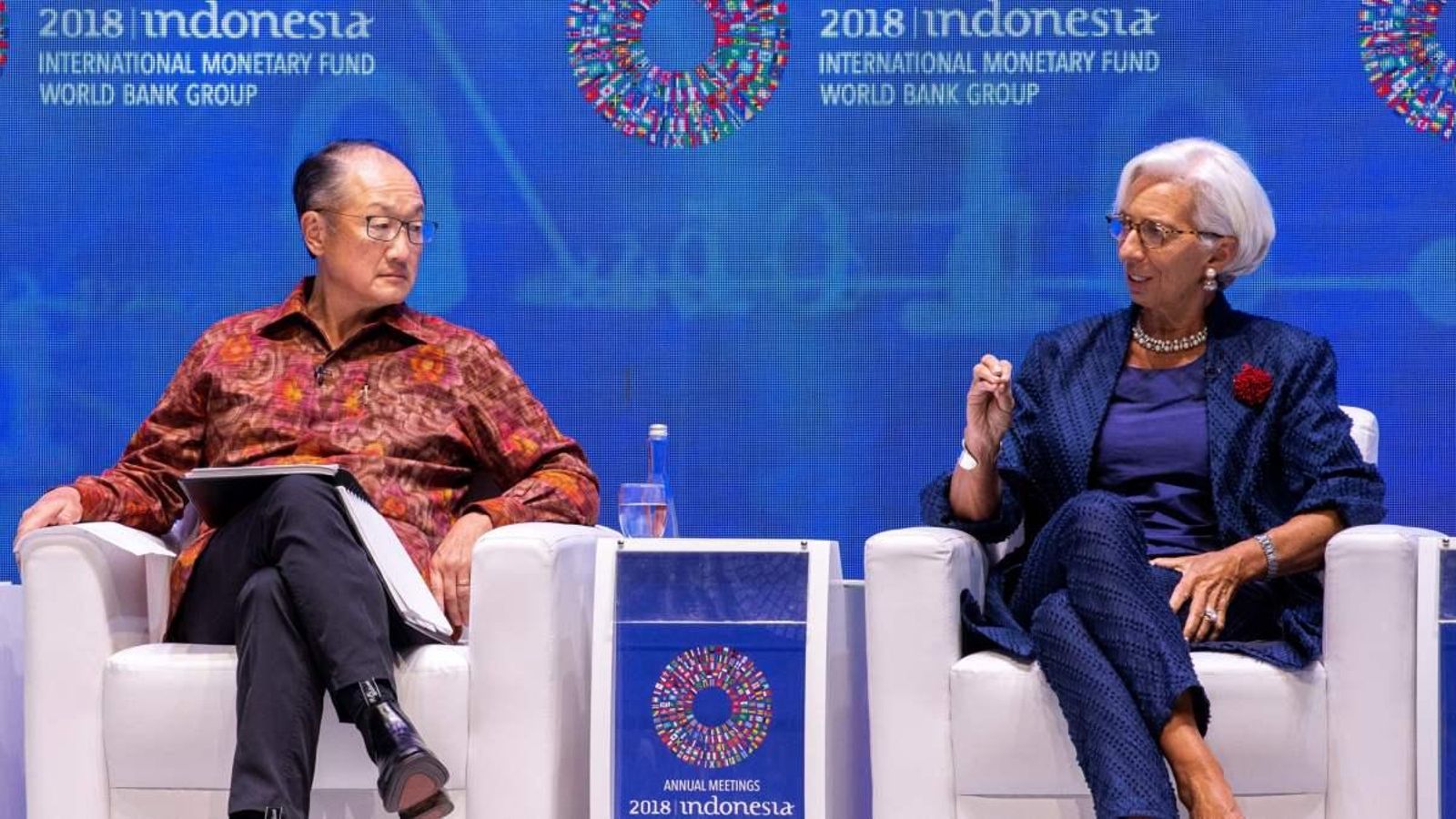 La directora de l'FMI, Christine Lagarde i el president del Banc Mundial, Jim Yong Kim a l'assemblea de l'FMI i el BM a Bali