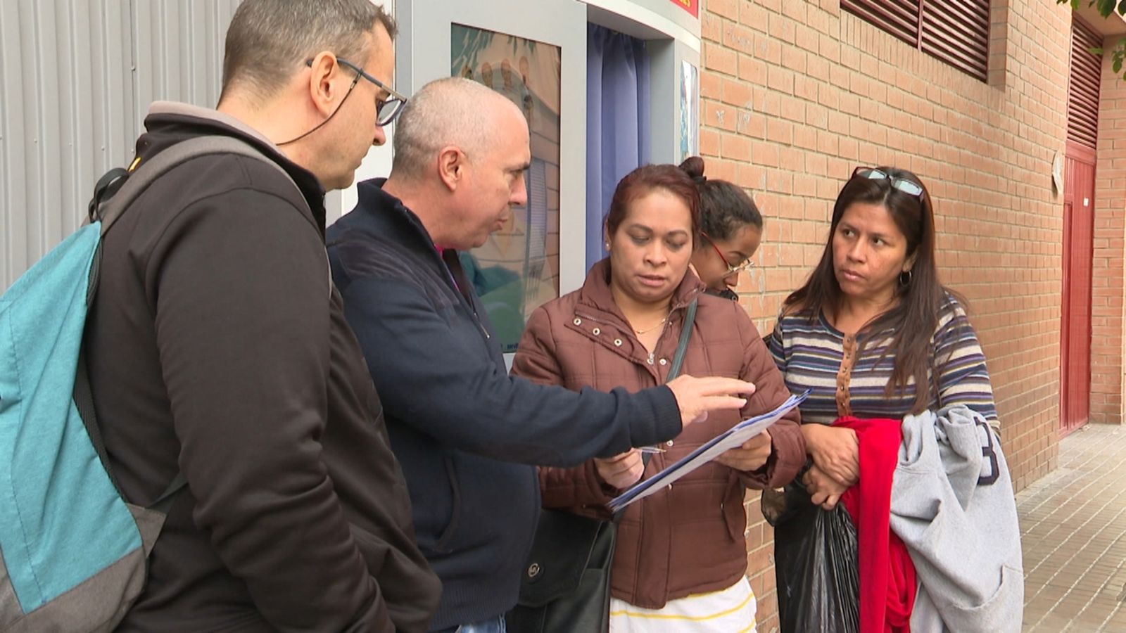 Aconseguir cita per a obtindre l’asil a Espanya continua sent terriblement difícil