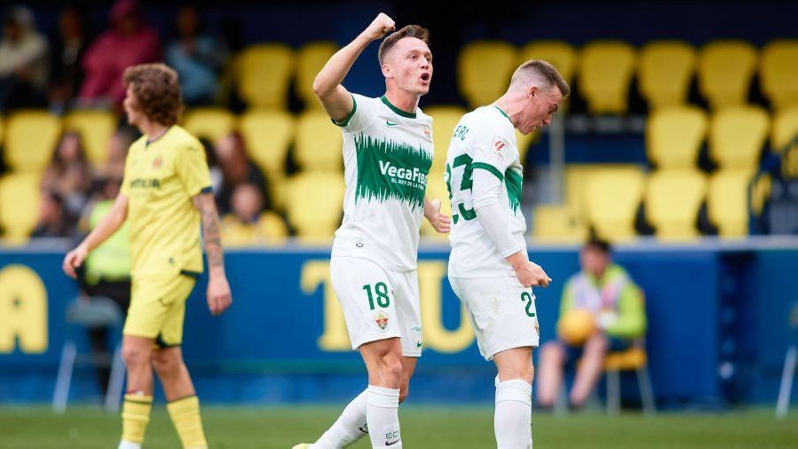 Borja Garcés i Clerc celebren el triomf