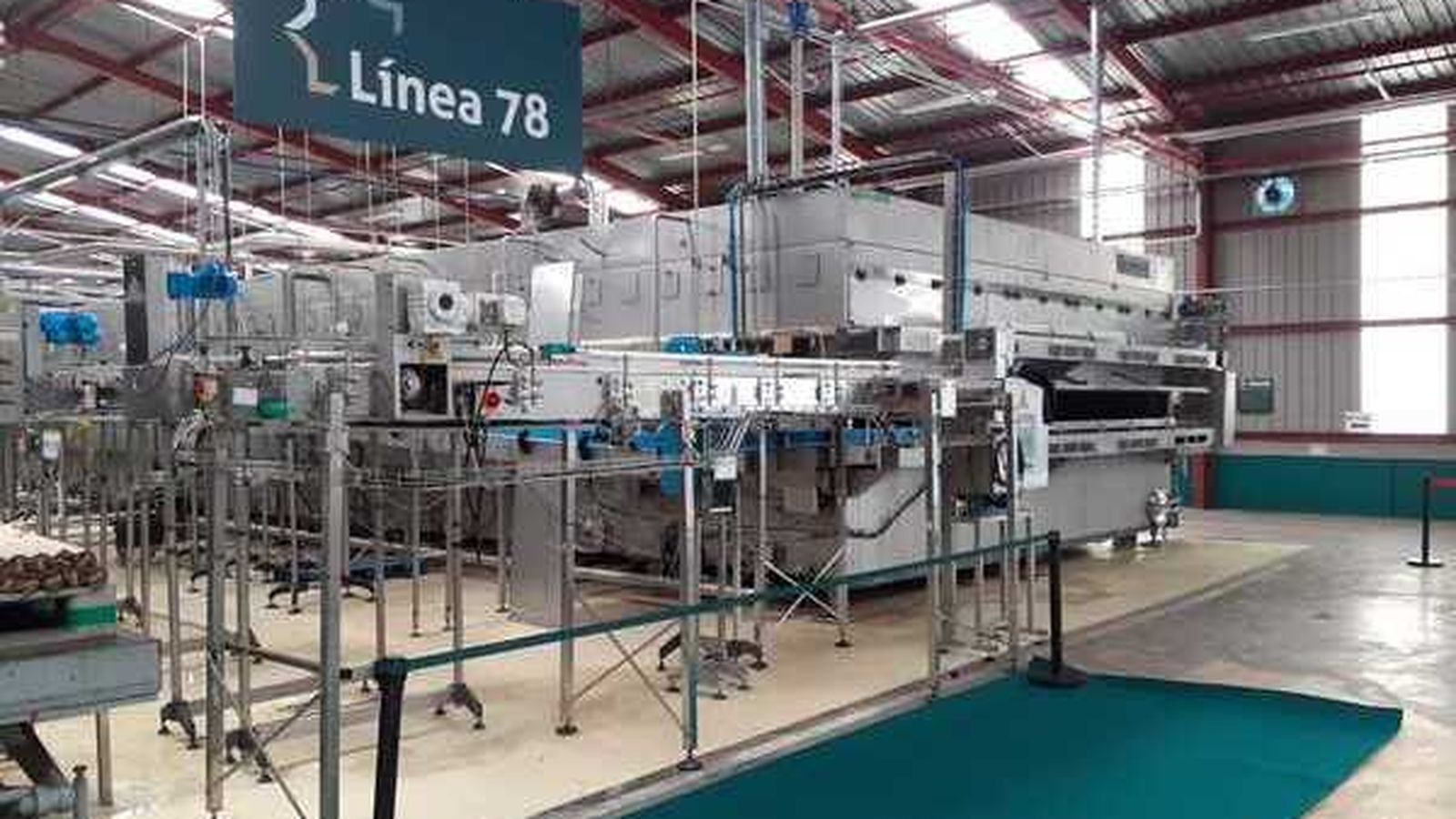 Interior de la planta de Salem, en arxiu