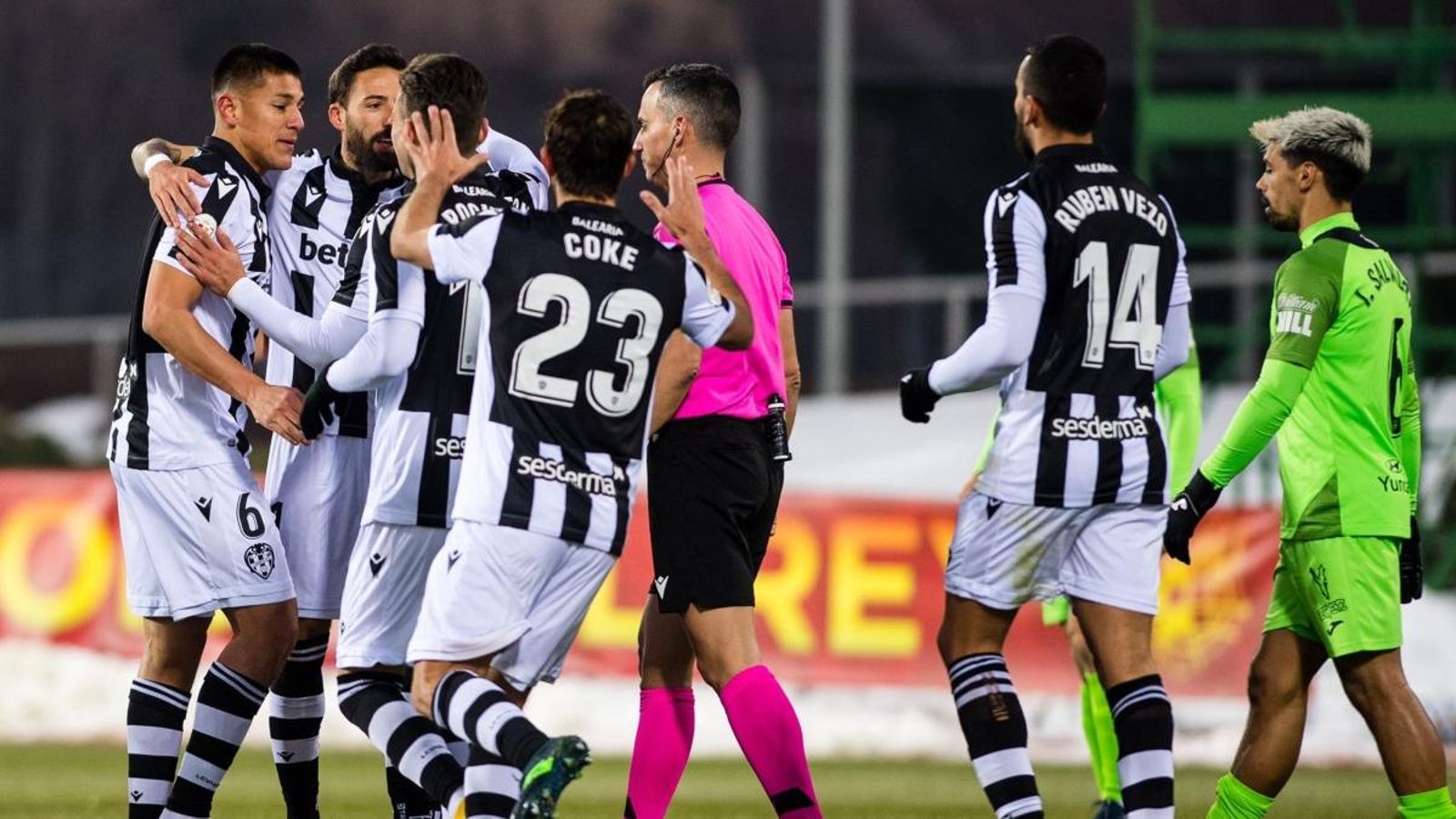 Óscar Duarte ha marcat el quart i definitiu penal del Llevant