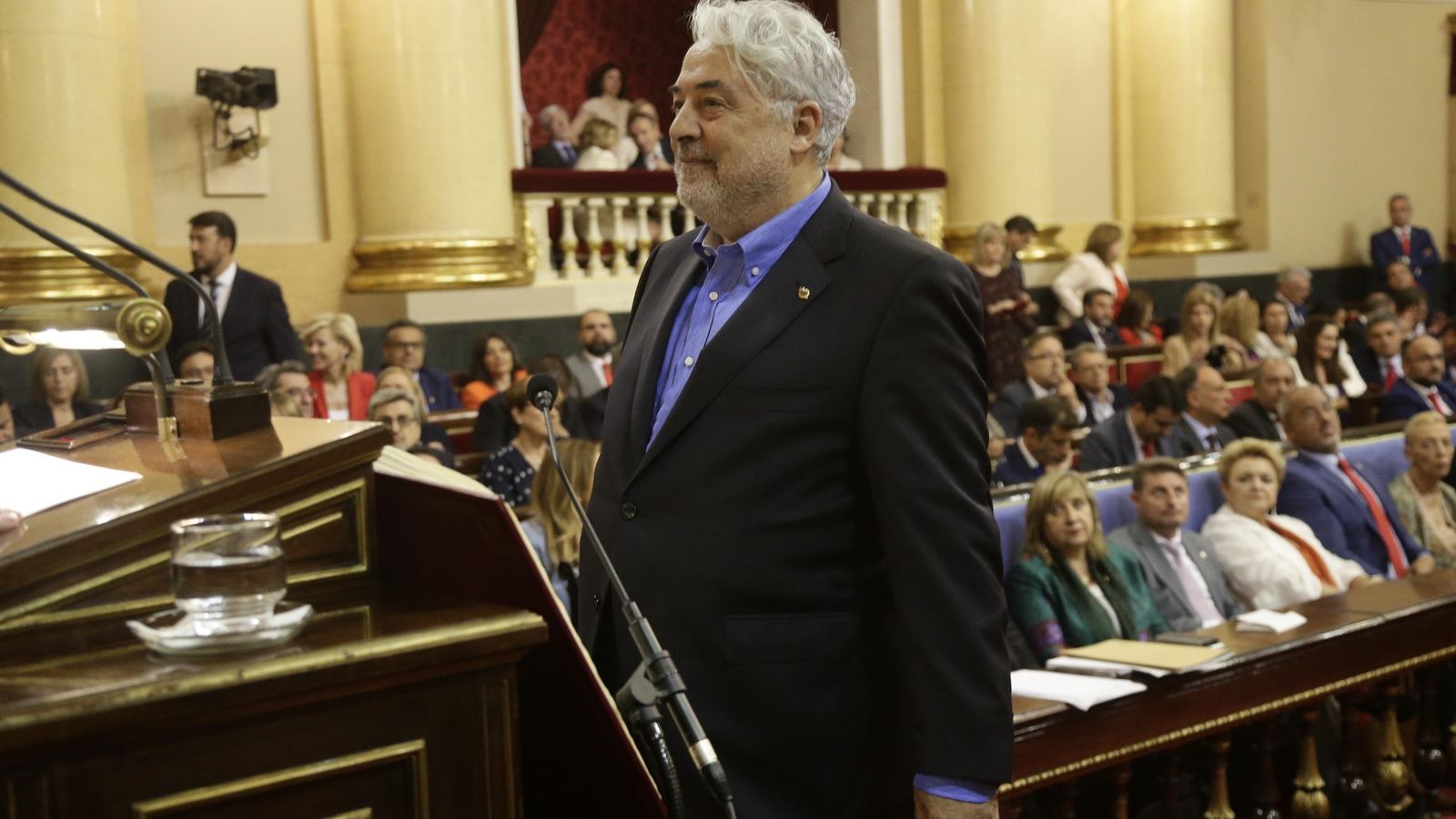 Javier de Lucas prenent possessió del seu escó al Senat