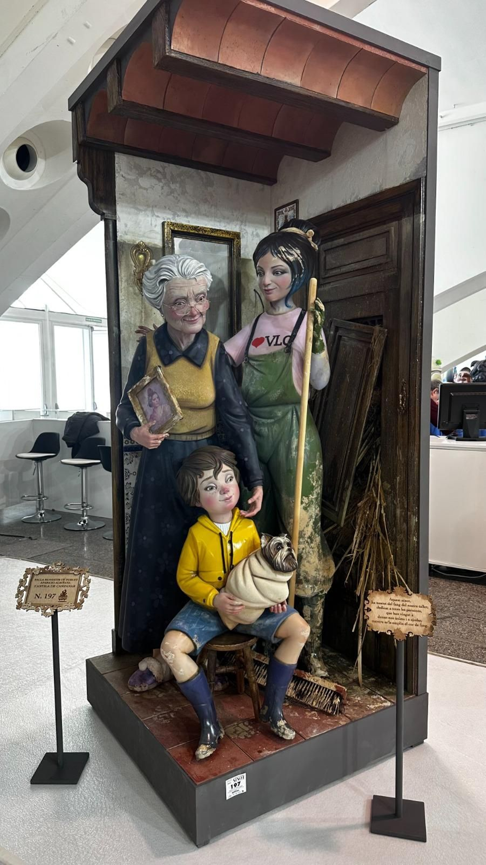 Ninot de la Falla Monestir de Poblet - Aparicio Albiñana (falla L’Antiga)