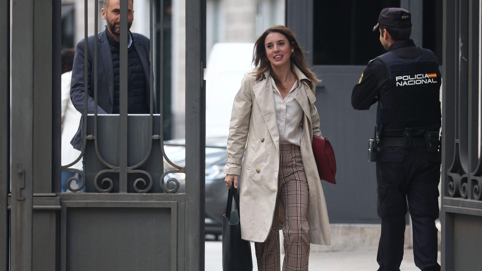 La ministra Irene Montero entra al recinte del Congrés, en una imatge de principis d'octubre